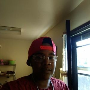 Meet your Posher, Candace